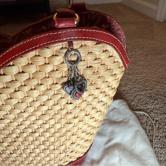 VTG Brighton Marilyn Basket Weave Red Bandana Drawstring Heart Handbag - Picture 6 of 12